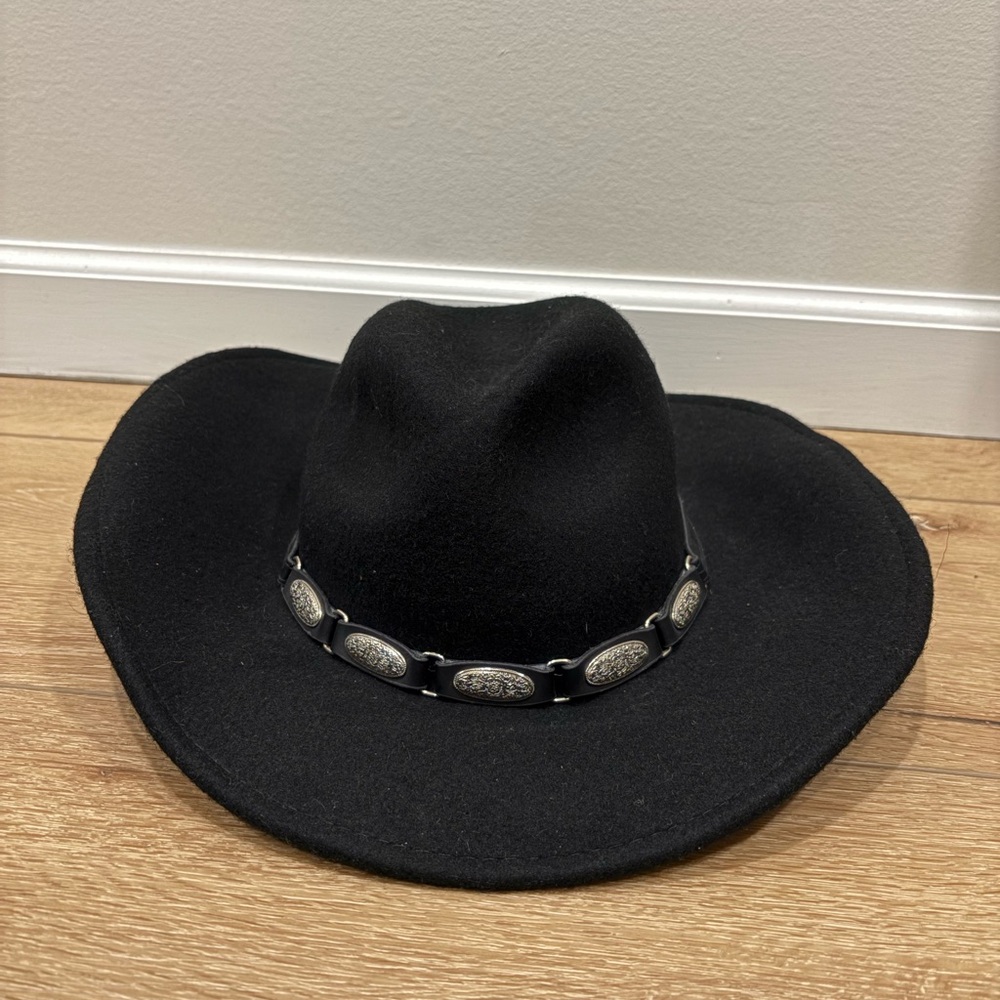 DPC Unisex Wool Felt Western Hat with Metal Conchos, Black